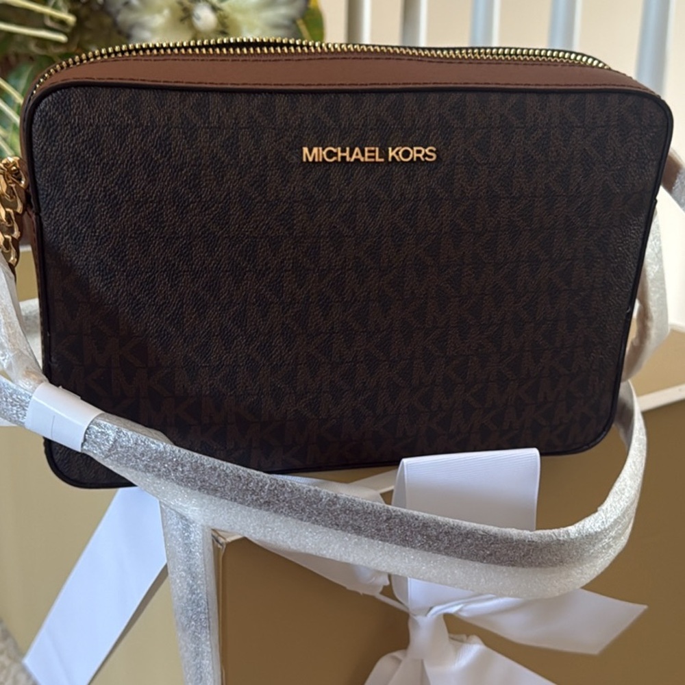 Michael Kors Jet Set Item Brown Color Brand New Authentic 9x6.5